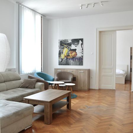 Apartment Trdinova Lubiana Esterno foto